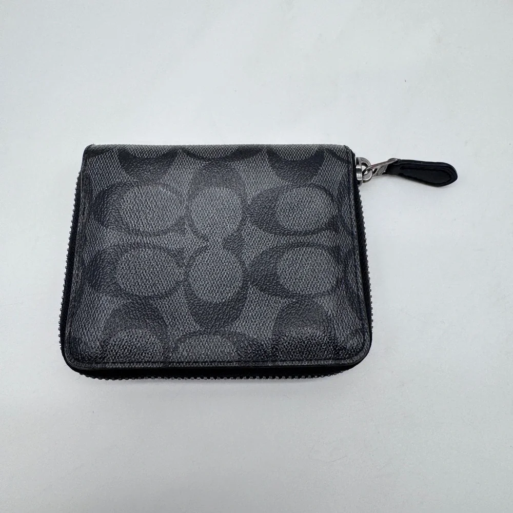 Pre owned Coach Zip around Bifold Coin Wallet Signature Charcoal/Black Canvas